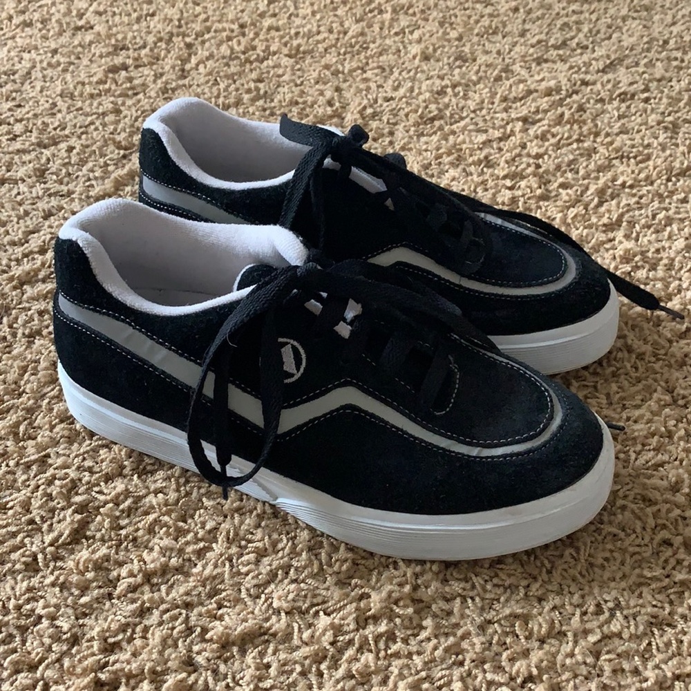 Airwalk reflective shoes